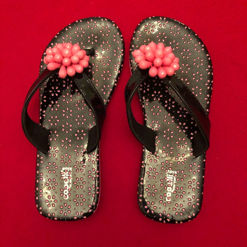Girls Cute Flip Flops!! 🌺